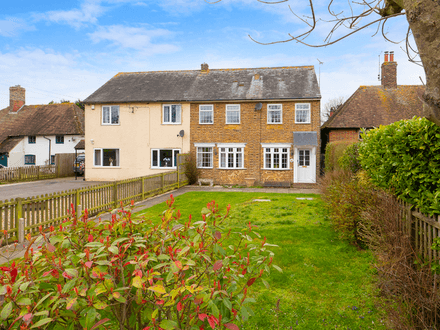  2 and 3 Lees View Cottages, Ashford Road, Badlesmere, ME13 0NZ